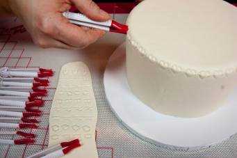 izgotovlenie-konditerskogo-torta-5r5w2bmn Создание кондитерского торта - секреты мастерства