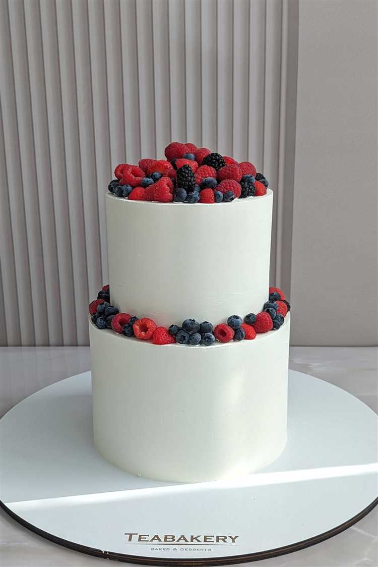 izgotovlenie-svadebnogo-torta-3zs5oxet Как сделать свадебный торт вручную