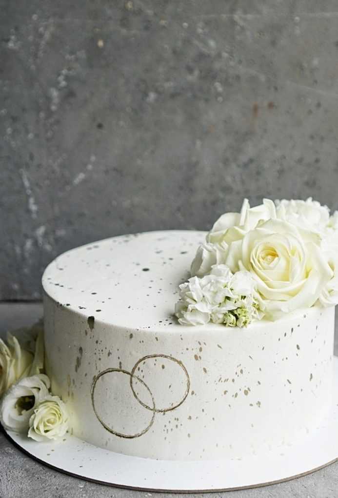 izgotovlenie-svadebnogo-torta-5nxz842k Как сделать свадебный торт вручную