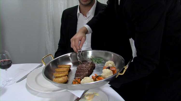 kak-pravilno-servirovat-bljuda-kursami-chtoby_1 Как правильно сервировать блюда курсами, чтобы достичь максимального наслаждения.