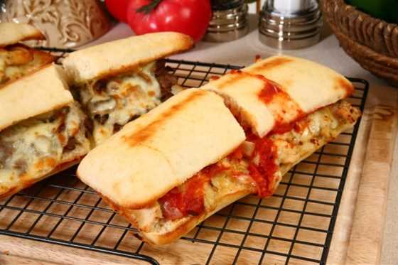 prigotovlenie-iziskannix-sendvichej-s-sirom-na Изысканные сэндвичи с сыром на гриле - советы по приготовлению и вариации рецептов.