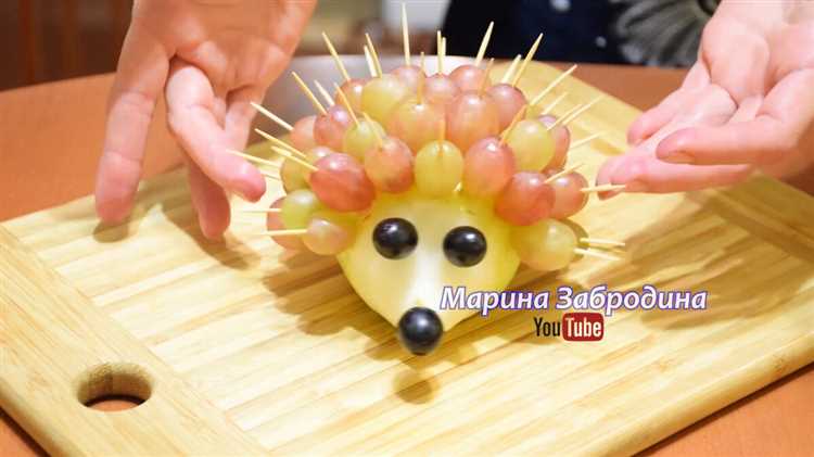 ukrashenie-obedennogo-stola-s-ispolzovaniem_4 Украшение обеденного стола с использованием свежих фруктов и овощей